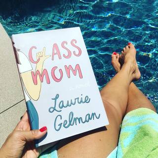 Carrie Ann Inaba feet photo thumbnail