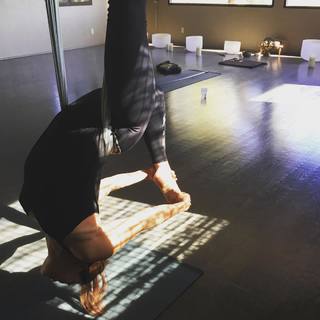 Carrie Ann Inaba feet photo thumbnail