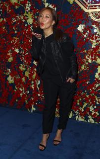 Carrie Ann Inaba feet photo thumbnail