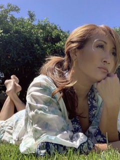 Carrie Ann Inaba feet photo thumbnail