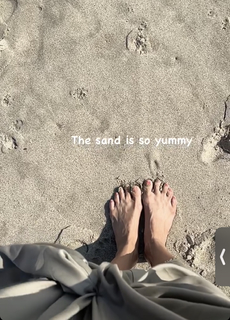 Carrie Ann Inaba feet photo thumbnail