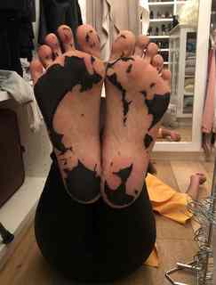 Carrie Ann Inaba feet photo thumbnail