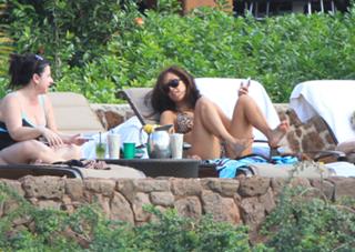 Carrie Ann Inaba feet photo thumbnail