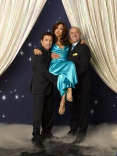 Carrie Ann Inaba feet photo thumbnail