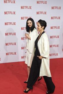 Carrie-Anne Moss feet photo thumbnail