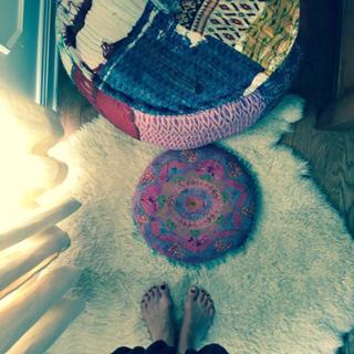 Carrie-Anne Moss feet photo thumbnail