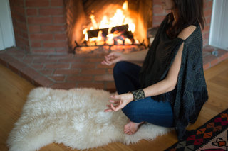 Carrie-Anne Moss feet photo thumbnail