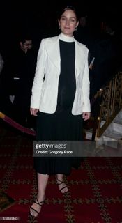 Carrie-Anne Moss feet photo 1
