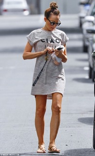 Carrie Bickmore feet photo 17