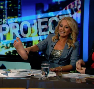 Carrie Bickmore feet photo 1