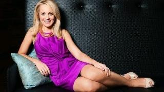 Carrie Bickmore feet photo 3