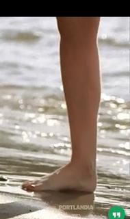Carrie Brownstein feet photo 8