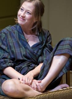 Carrie Coon feet photo thumbnail