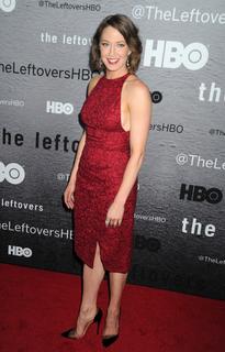 Carrie Coon feet photo thumbnail