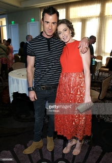 Carrie Coon feet photo thumbnail