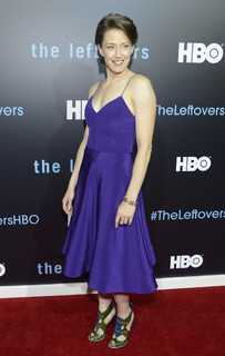 Carrie Coon feet photo thumbnail