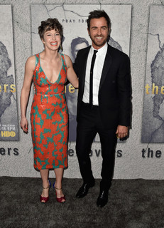 Carrie Coon feet photo thumbnail
