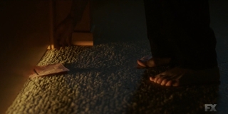 Carrie Coon feet photo thumbnail