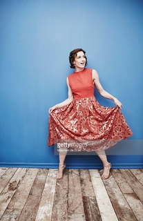 Carrie Coon feet photo thumbnail