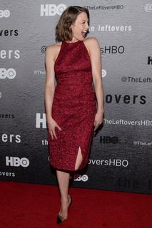 Carrie Coon feet photo thumbnail