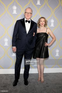Carrie Coon feet photo thumbnail
