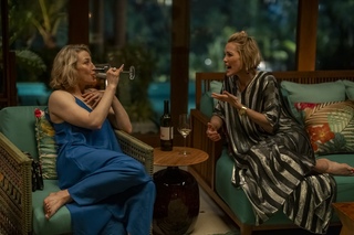 Carrie Coon feet photo thumbnail