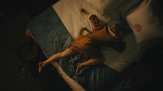 Carrie Coon feet photo thumbnail