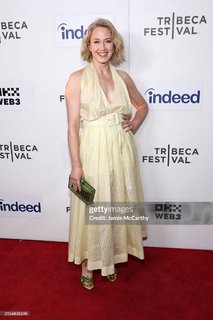 Carrie Coon feet photo thumbnail