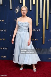 Carrie Coon feet photo thumbnail