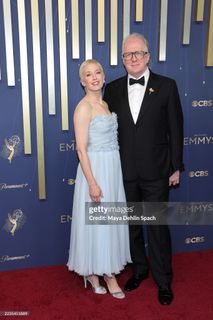 Carrie Coon feet photo thumbnail