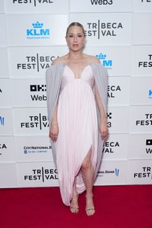 Carrie Coon feet photo 8