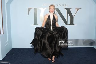 Carrie Coon feet photo 1