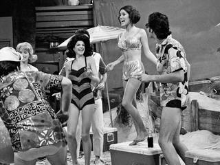 Carrie Fisher feet photo thumbnail