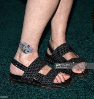 Carrie Fisher feet photo thumbnail