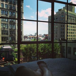 Carrie Keagan feet photo thumbnail