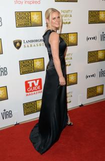 Carrie Keagan feet photo thumbnail