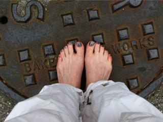 Carrie Keagan feet photo thumbnail