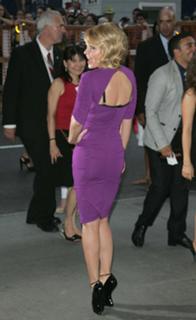 Carrie Keagan feet photo thumbnail