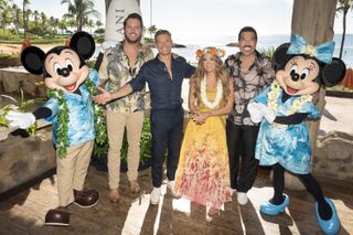 Carrie Underwood feet photo 16