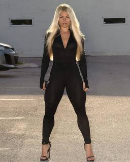 Carriejune Anne Bowlby feet photo 10