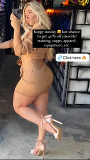 Carriejune Anne Bowlby feet photo 17