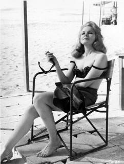 Carroll Baker feet photo 14