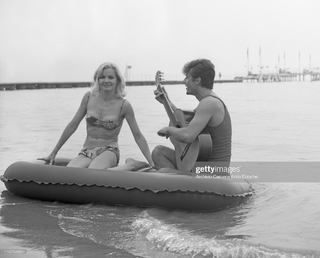 Carroll Baker feet photo 8