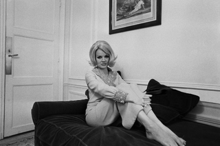 Carroll Baker feet photo 9