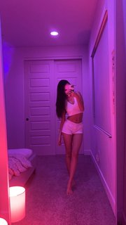 Caryn Marjorie feet photo thumbnail