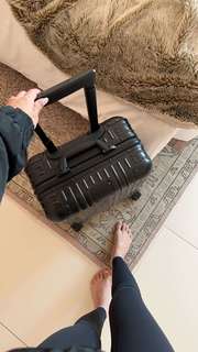 Caryn Marjorie feet photo thumbnail