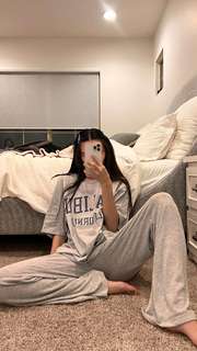 Caryn Marjorie feet photo thumbnail