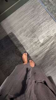 Caryn Marjorie feet photo thumbnail