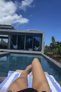 Caryn Marjorie feet photo thumbnail