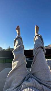 Caryn Marjorie feet photo thumbnail